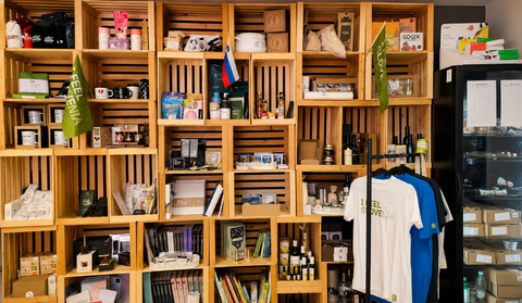 Obišči naš showroom in prejmi darilo