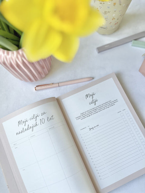 Love yourself – a personal growth journal